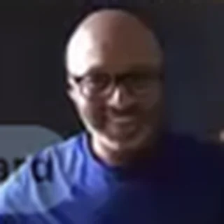 Mastermind member on a live summit session