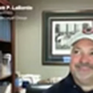 Mastermind member on a live summit session