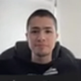 Mastermind member on a live summit session