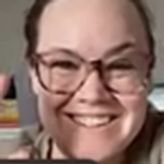 Mastermind member on a live summit session