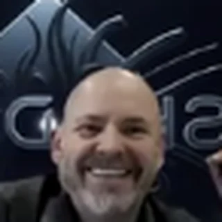 Mastermind member on a live summit session
